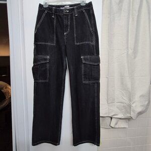 Hot Topics Denim. Carpenter jeans. Size 5
